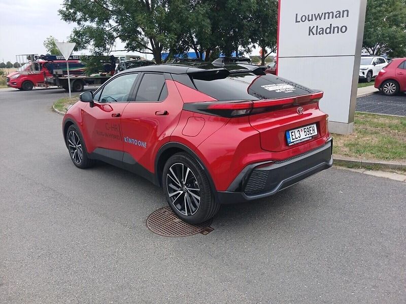 Toyota C-HR 2.0 PHEV Executive - fotka 4 z 10