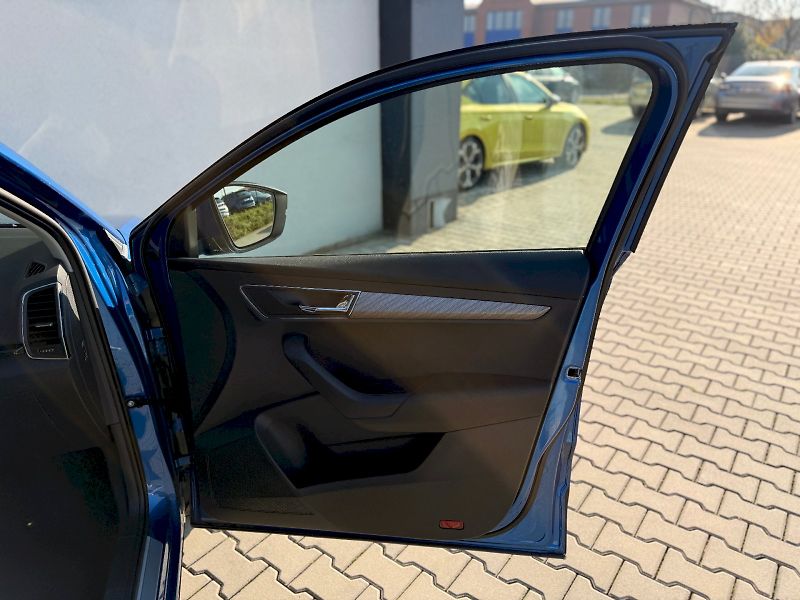Škoda Karoq (2025) SEL TS 110/1.5 A7F - fotka 29 z 33