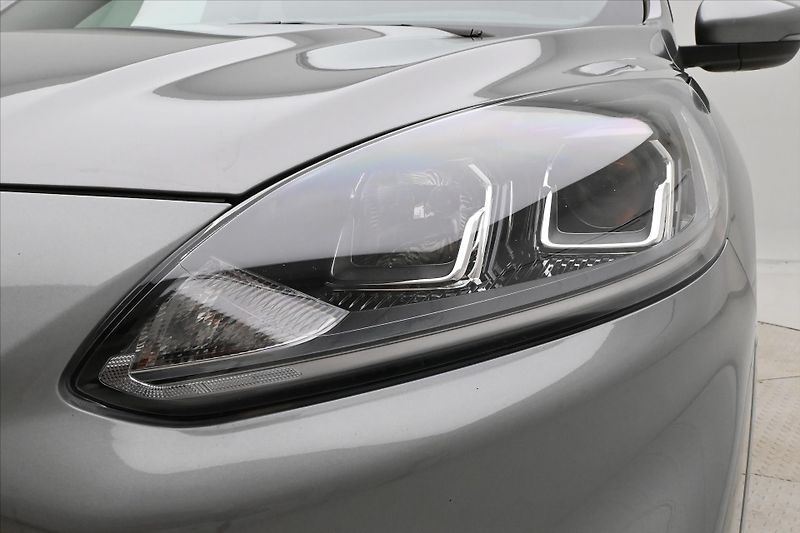 Ford Kuga 2,5 Hybrid 112kW SOH-100% ST-L - fotka 27 z 29
