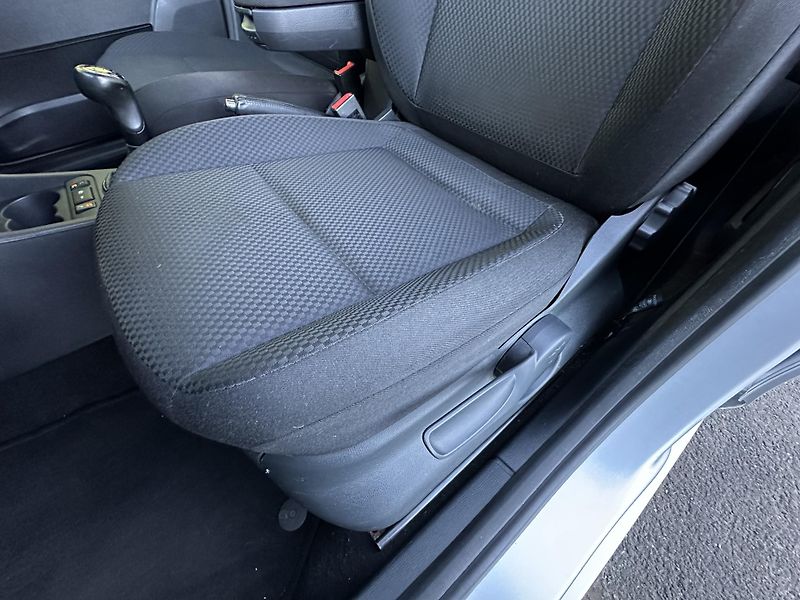 Škoda Fabia (2011) KOMBI 1.2TSI/63kW TZ* KLIMA* - fotka 9 z 37
