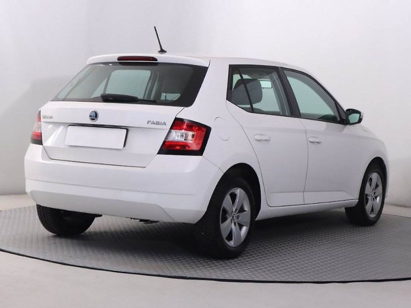 Škoda Fabia (2016) 1.2 TSI, Serv.kniha - fotka 5 z 16