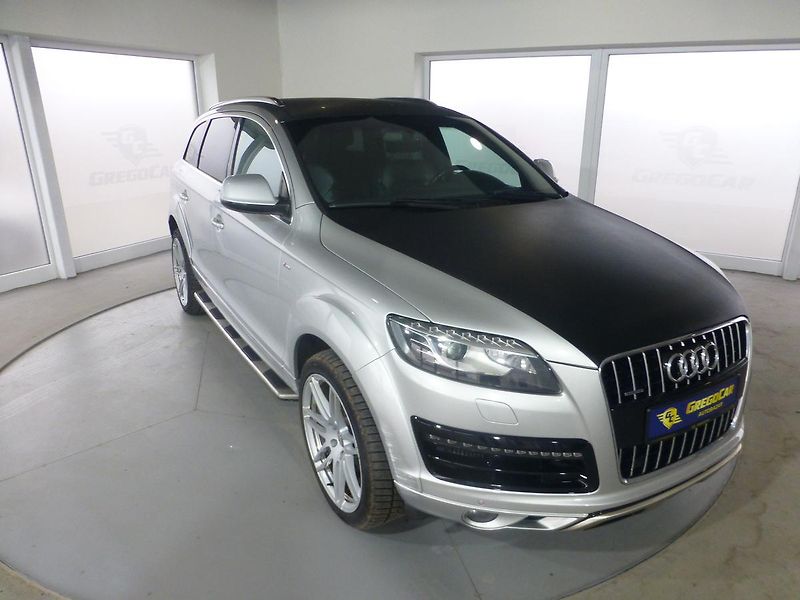 Audi Q7 (2010) 3,0TDI*XENONY**NAVI**VZDUCH** - fotka 3 z 28