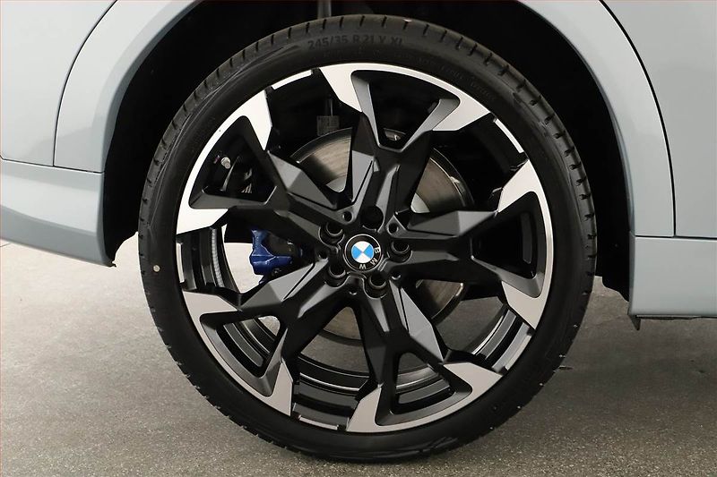 BMW X2 (2025) M35i - fotka 23 z 24