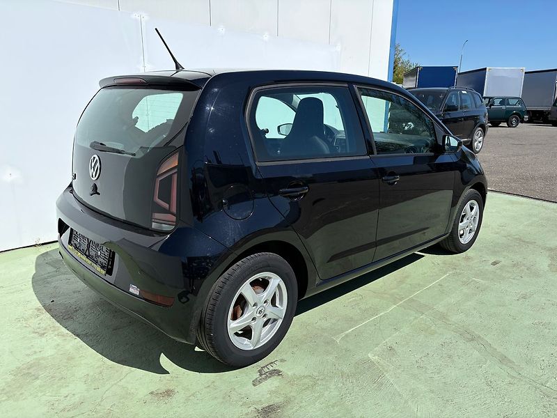 Volkswagen up! 1.0, 55kW, Klima, Výhřevy - fotka 2 z 15