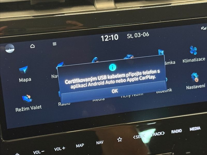 Hyundai Tucson 1,6 T-GDI SMART NAVI ALU18 - fotka 12 z 21