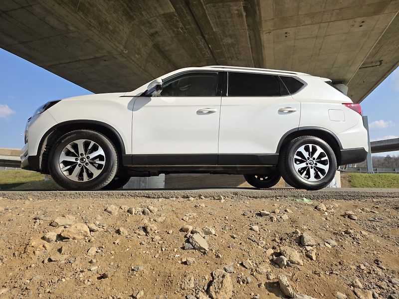 SsangYong Rexton 2.2-PREMIUM+-TAŽNÉ 3T-ZÁRUKA - fotka 51 z 62