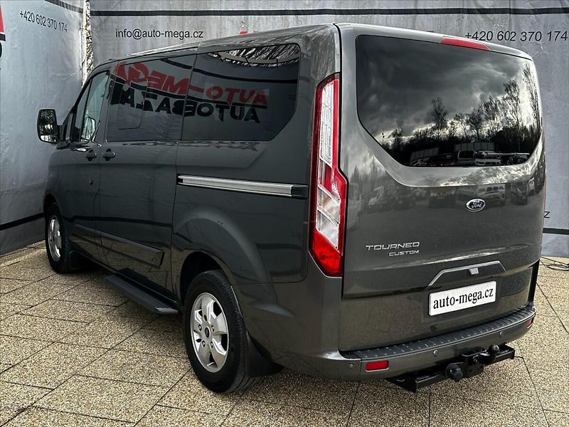 Ford Tourneo Custom 2,0 TDCi 96kW-CZ-DPH-SERVIS!! - fotka 8 z 45