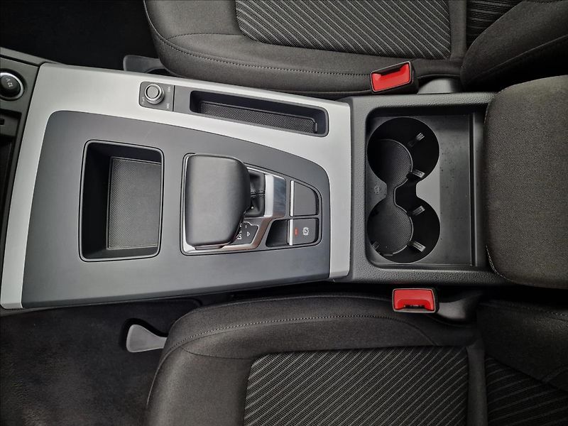 Audi Q5 40 TDI Quattro S Tronic,1.Maj - fotka 35 z 50