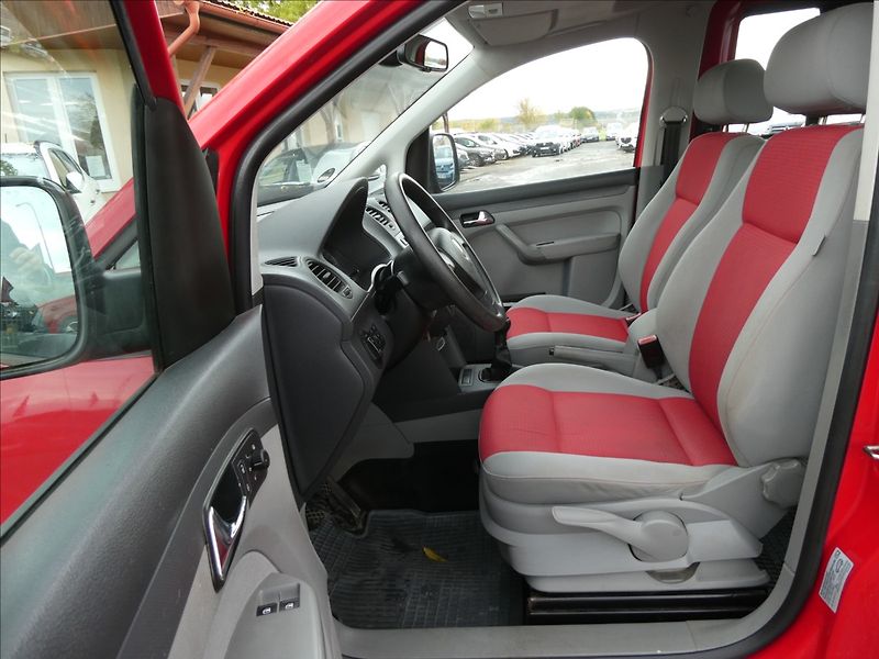 Volkswagen Caddy 1,4 i 59kW závěs, LIFE - fotka 17 z 35