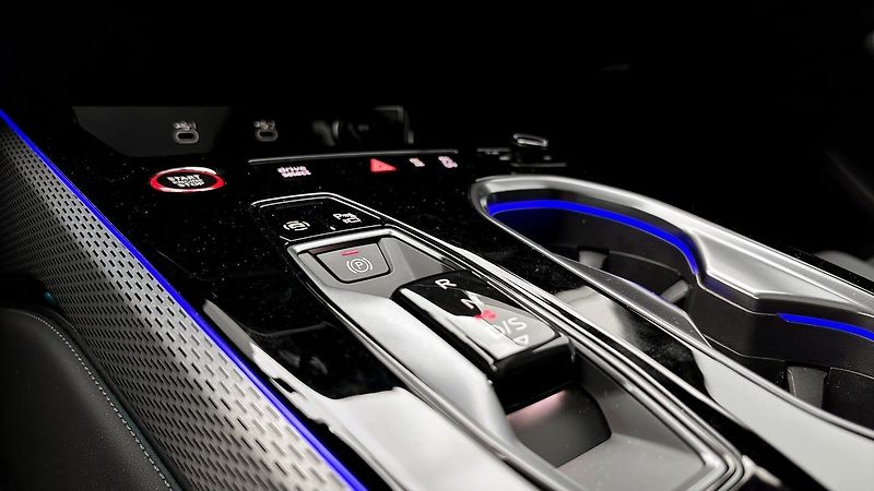Audi A6 TDI q S-Line Pano NezTop Kůže - fotka 13 z 16