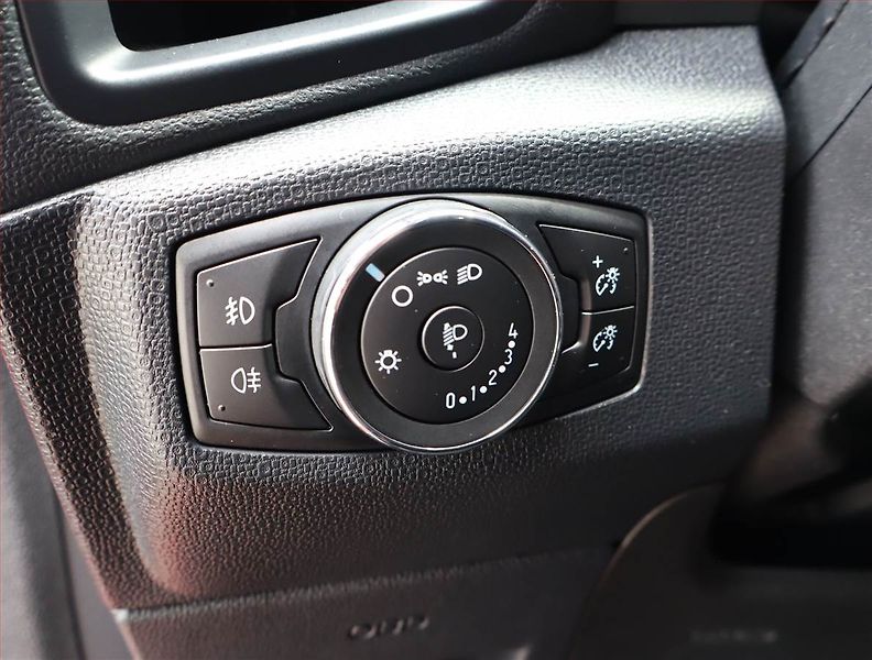 Ford EcoSport (2019) 1.0 EcoBoost, Serv.kniha - fotka 19 z 20