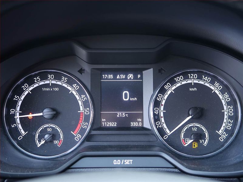 Škoda Octavia (2018) 1.6 TDI, Automat, Navi - fotka 11 z 18