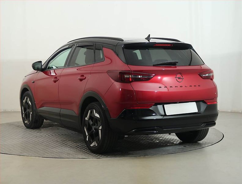 Opel Grandland X (2022) GS Line 1.5 CDTI - fotka 4 z 18