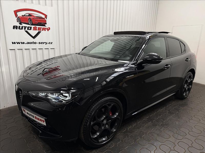Alfa Romeo Stelvio VELOCE 206kW Q4 PANO TAŽNÉ R21 - fotka 2 z 43