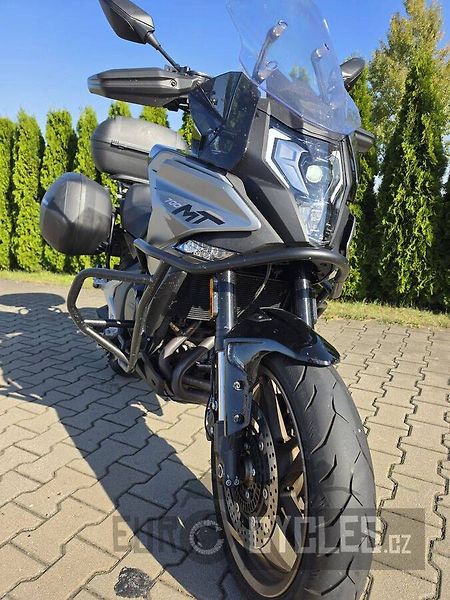 CFMOTO 700 MT Premium (2024) - fotka 3 z 19