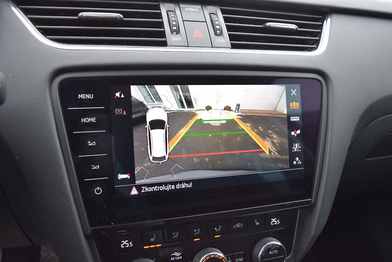 Škoda Octavia (2020) 2.0TDI 110kwSOLEIL VIRTUAL KAM - fotka 26 z 48