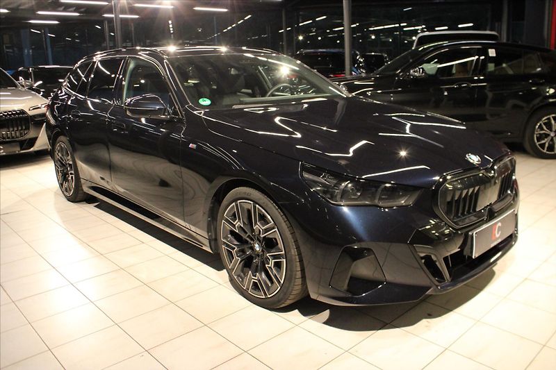 BMW Řada 5 520d xDrive M Sport Pro DAProf - fotka 2 z 13