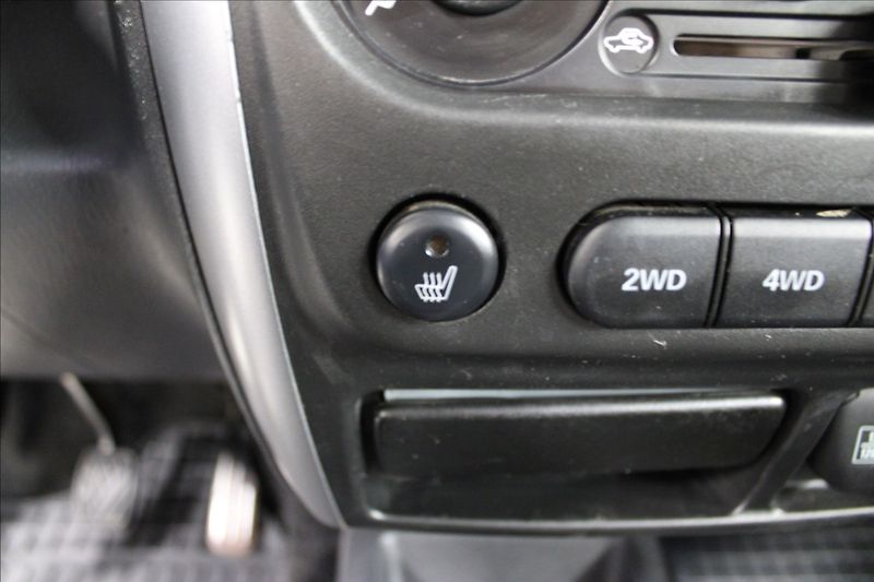 Suzuki Jimny 1,3 i 4x4 tažné, 1.majitel - fotka 22 z 32