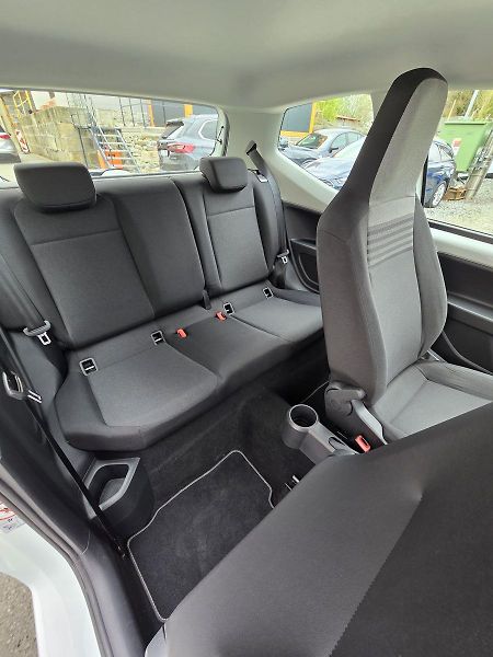 Volkswagen up! CNG KAMERA + DIGIKLIMA ČR - fotka 23 z 28