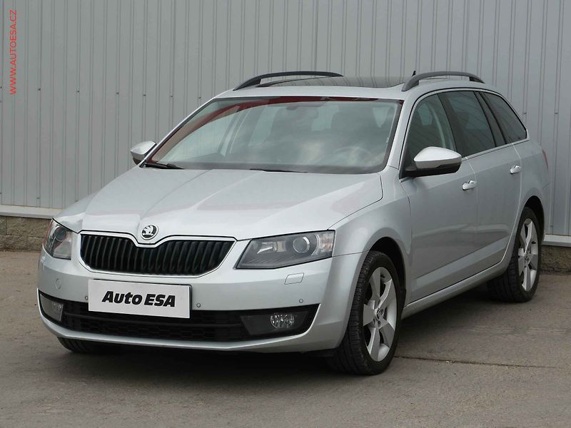 Škoda Octavia (2015) 2.0TDi, DSG, navi, bixen - fotka 3 z 19
