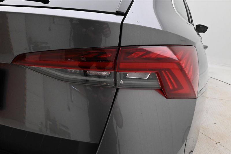 Škoda Octavia 2,0 TDI 110kW DSG Style Záruka - fotka 32 z 33