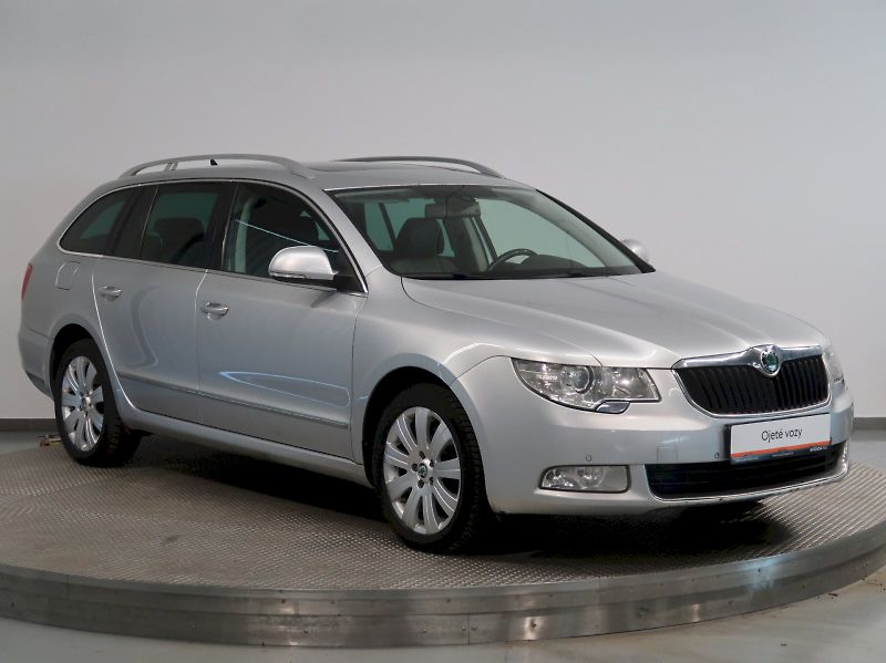 Škoda Superb (2013) ELEGANCE 2.0TDI 103KW 4x4 DSG - fotka 6 z 41
