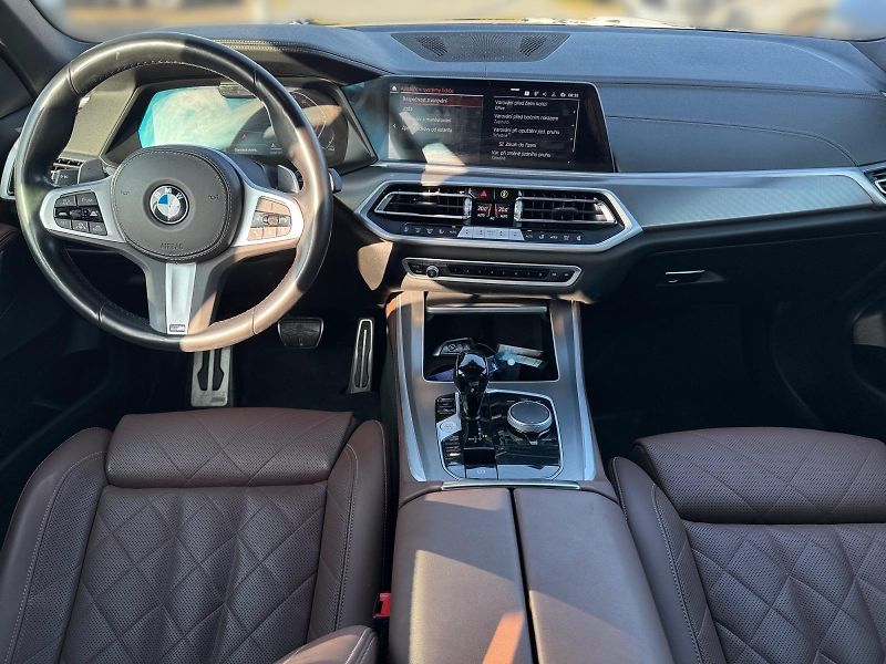 BMW X5 (2023) xDRIVE 40i 245kW 4x4 CZ DPH - fotka 9 z 11