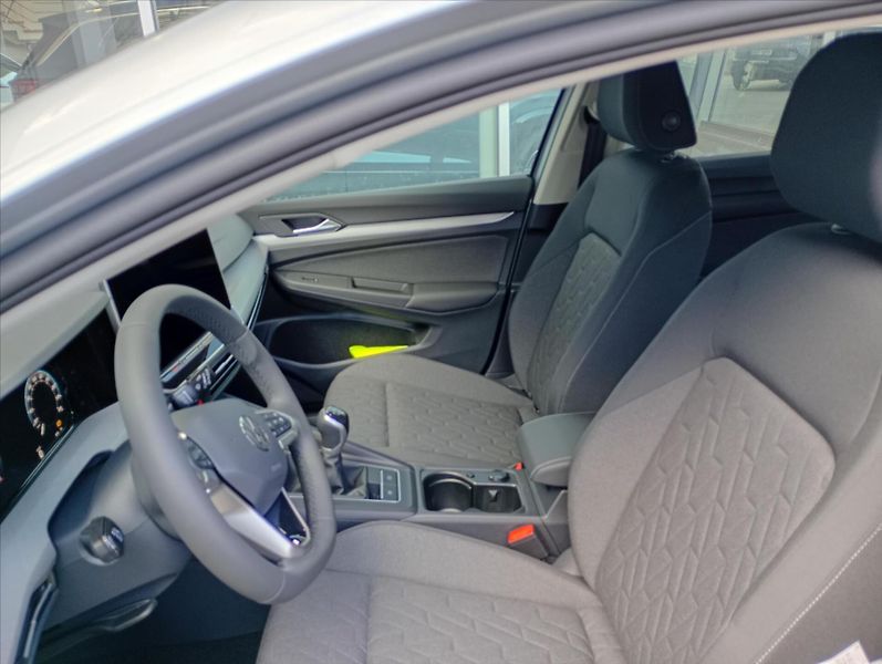 Volkswagen Golf (2026) 1,5 TSI 85kW 6G  People - fotka 11 z 15