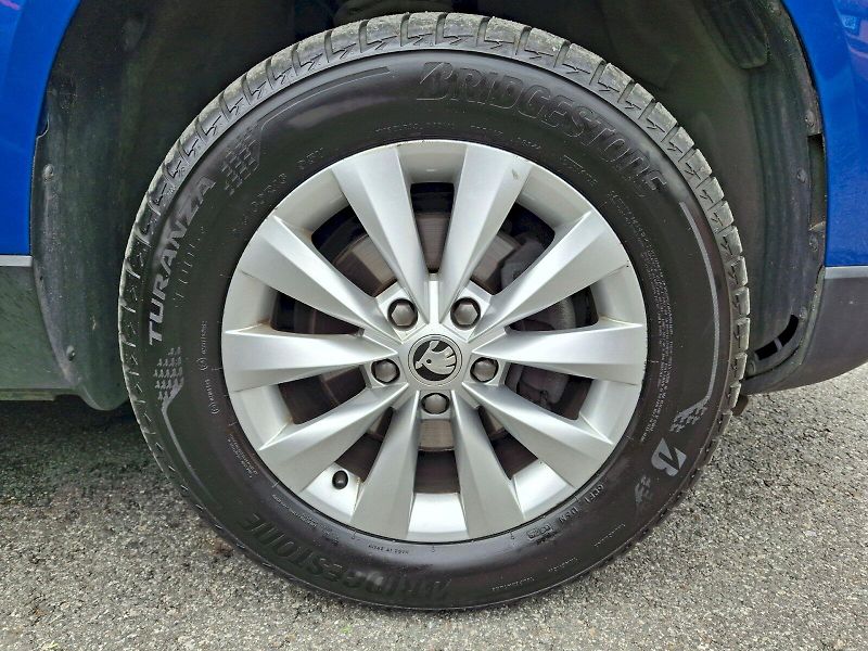 Škoda Karoq (2020) Ambition 1,5TSi 110kW - fotka 33 z 33