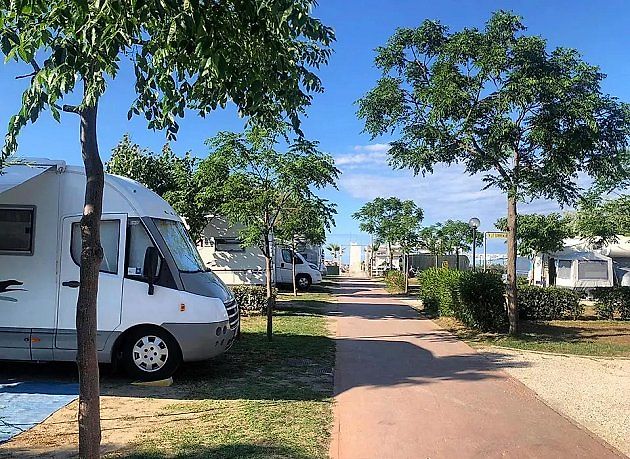 Proč nevyrazit k moři i na konci října? Kemp u Rimini je otevřený celoročně a teď v něm spolehlivě najdete pěkné místo., zdroj: Foto: Happycamping.it