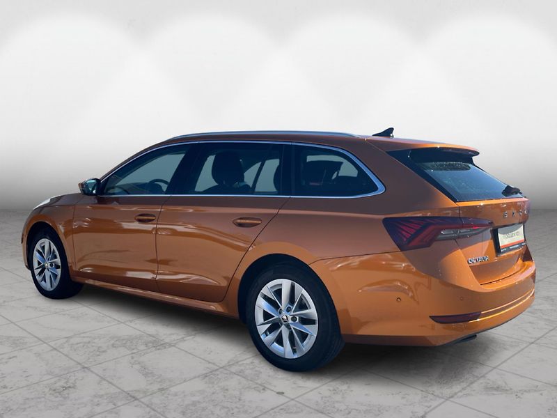 Škoda Octavia COMBI 2.0 TDi DSG 7st. STYLE P - fotka 7 z 25