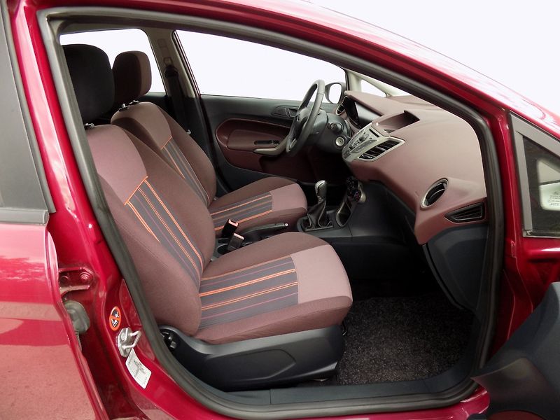 Ford Fiesta (2009) 1.2i/Klimatizace/ - fotka 14 z 32