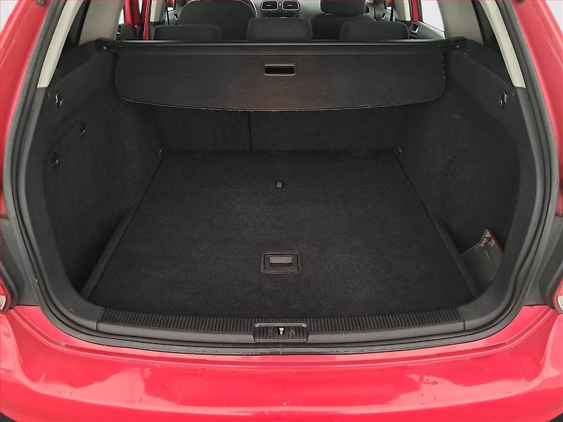 Volkswagen Golf (2011) 1.6 TDI, Eko.zaplacen - fotka 14 z 16
