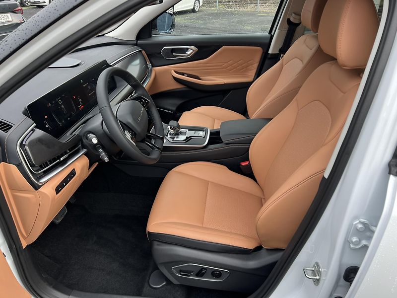 BAIC X75 (2026) 1.5T 130KW AUTOMAT MAX.VÝBAVA - fotka 7 z 27