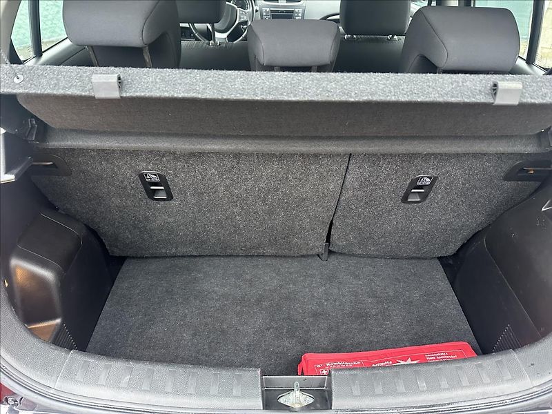 Suzuki Swift 1,2 4x4 1.majitel - fotka 5 z 26
