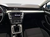 Volkswagen Passat (2015) 2.0 TDI, Navi, Tempomat - náhled 8