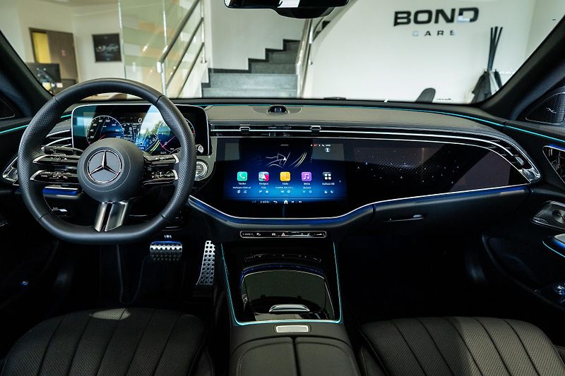 Mercedes-Benz Třídy E (2024) E 450 d 4M/AMGPREMIUM/360/ESP - fotka 11 z 19
