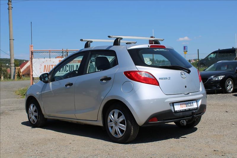Mazda 2 1,3 i  STK 3/2027, KLIMA - fotka 7 z 20