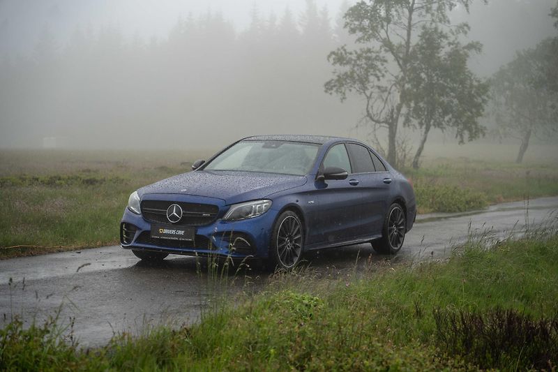 Mercedes-Benz Třídy C (2019) 43 AMG Night packet, Burmester - fotka 2 z 36