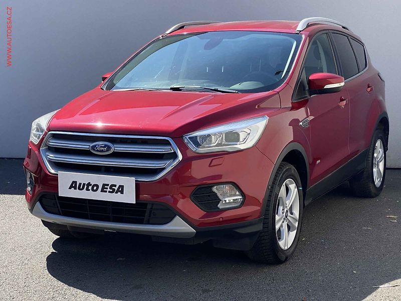 Ford Kuga (2017) 2.0 TDCi 4x4, Titanium, AT - fotka 3 z 18