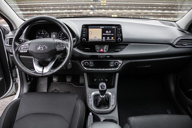 Hyundai i30 - fotka 8 z 33
