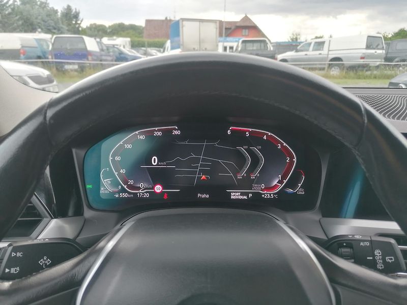BMW Řada 3 (2021) 2.0 318D A/T Kůže - fotka 16 z 33