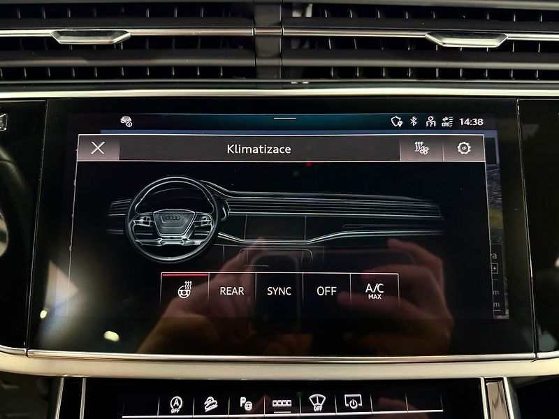Audi Q8 50TDI QUATTRO S-LINE, WEBASTO, - fotka 18 z 36