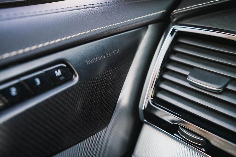 Volvo XC90 (2022) B5 AWD - fotka 26 z 28