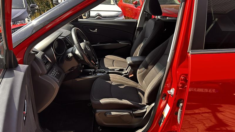 SsangYong XLV 1.6i AT 4x4 - fotka 12 z 12