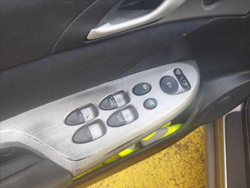Honda Civic 1,8 V-TEc 103KW AUTOMAT - fotka 9 z 18