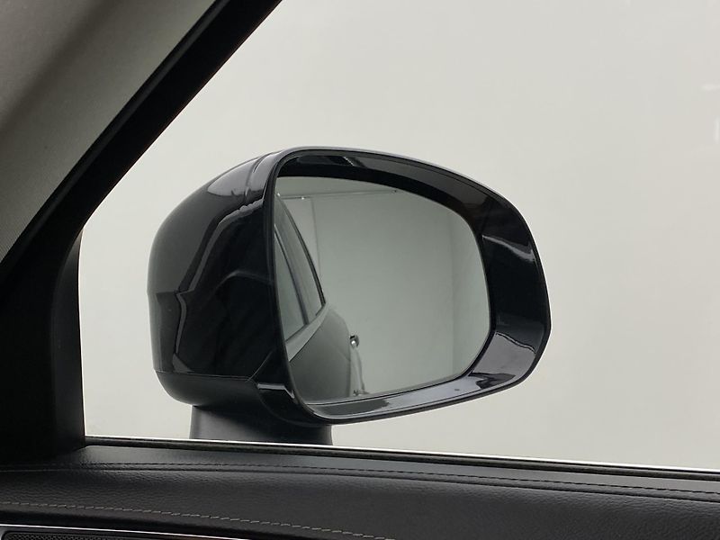 Volvo XC90 D5 AWD INSCRIPTION REZERVACE - fotka 37 z 49