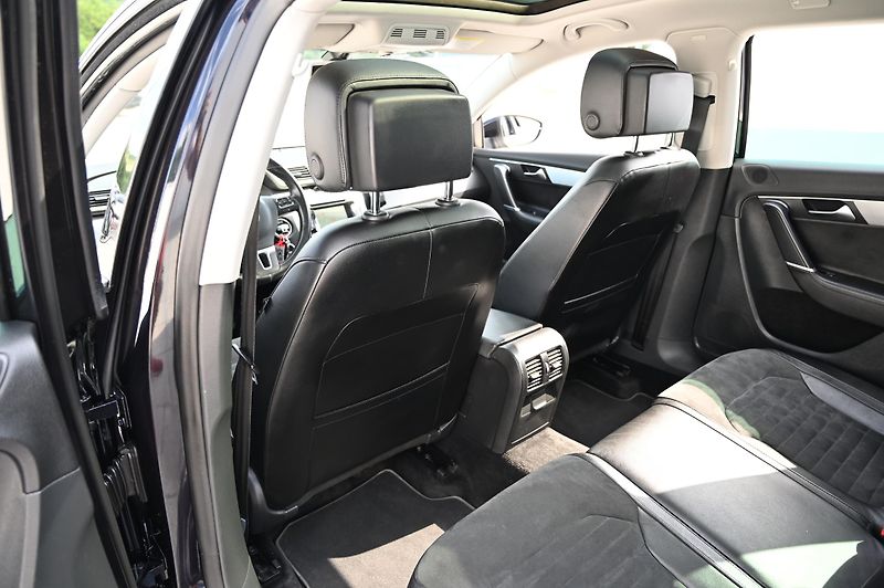 Volkswagen Passat Variant 2.0TDI 103KW Highline  - fotka 37 z 52