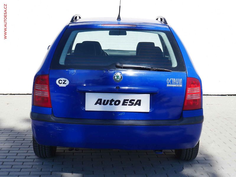 Škoda Octavia (2003) 1.6MPi, ČR, AC - fotka 5 z 16