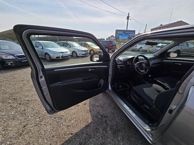 Suzuki Swift (2016) 1.2 VVT 69KW klim - fotka 9 z 20